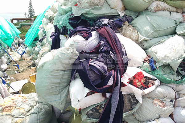 推積如山的邊角料如何處理？邊角料破碎機成完美解決方案